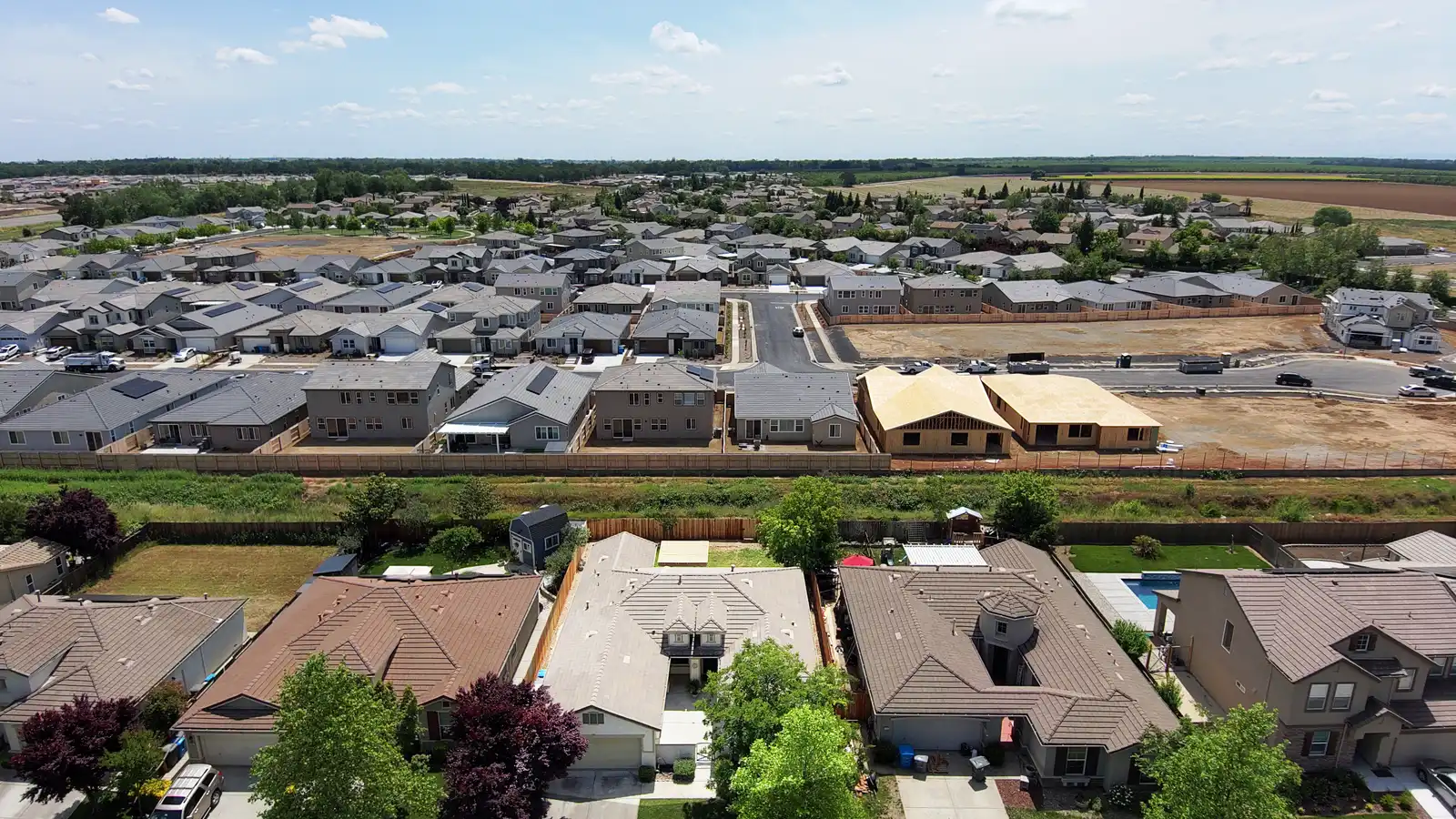 New housing development along the growing US-59 corridor near New Caney